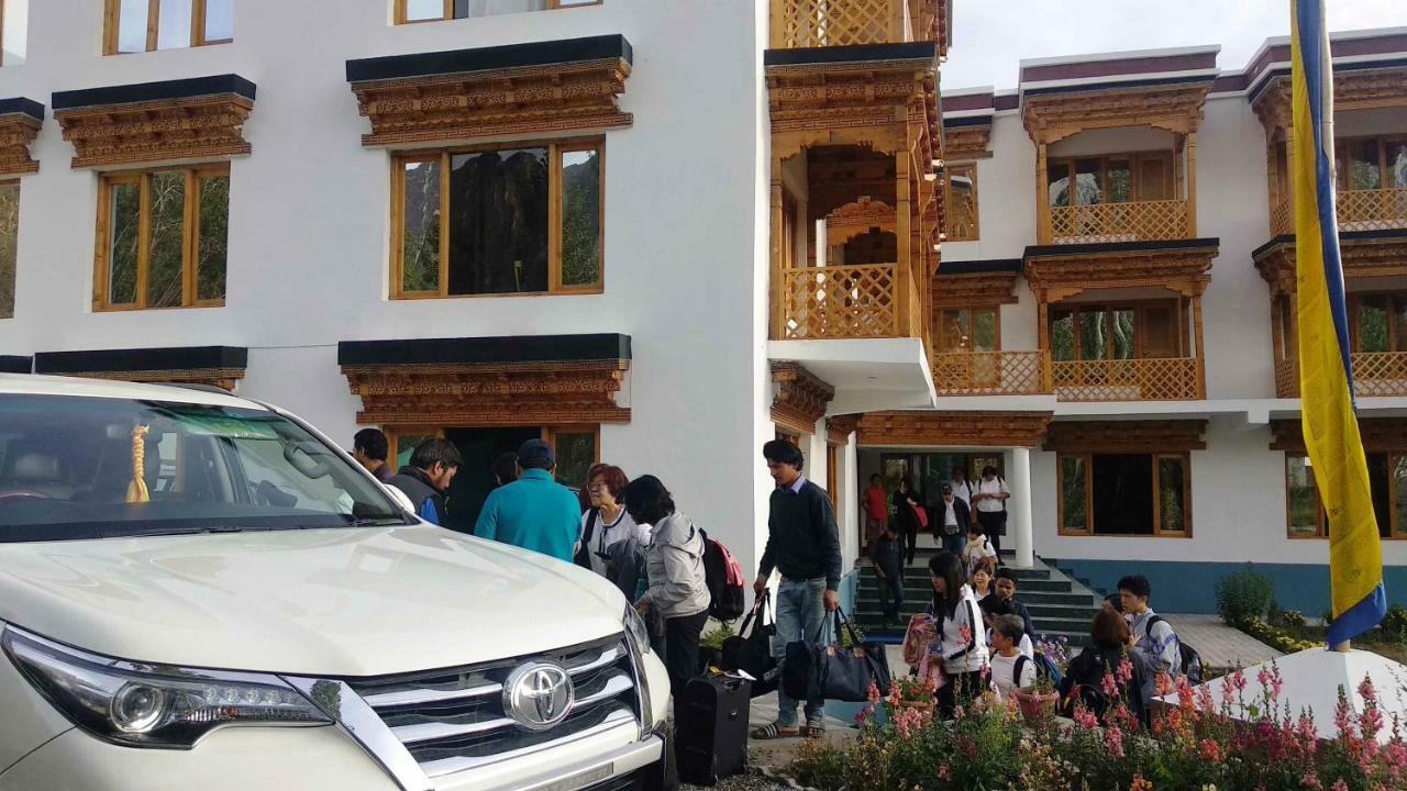 فندق ليهفي  Hunder Residency المظهر الخارجي الصورة
