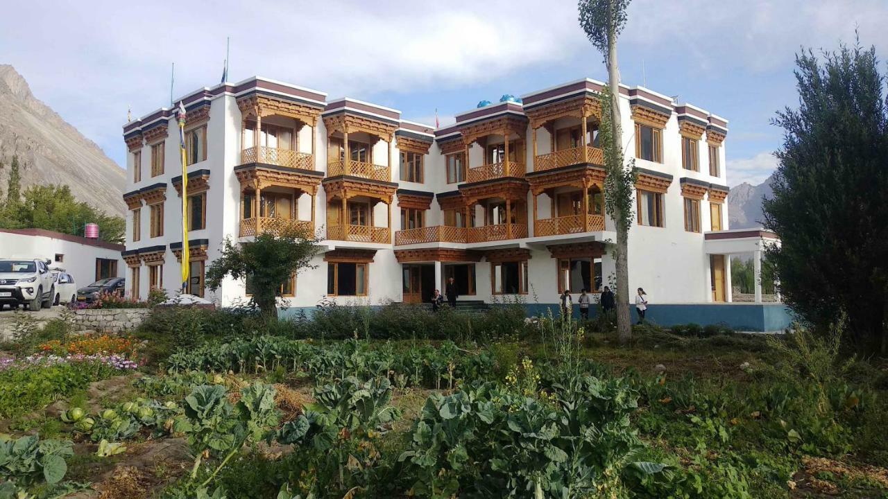 فندق ليهفي  Hunder Residency المظهر الخارجي الصورة